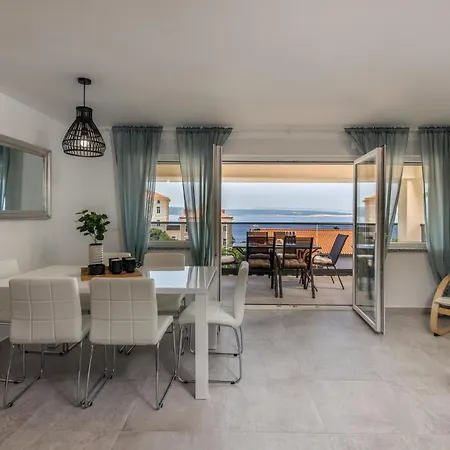 3 Bedroom Beautiful In Crikvenica