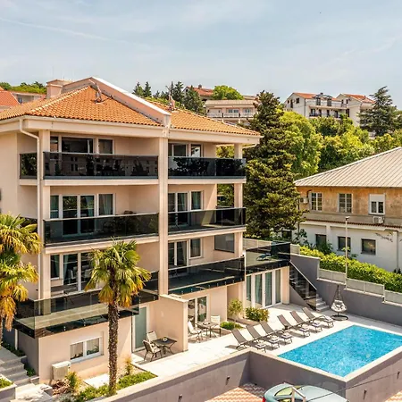 Cozy Apartment In Crikvenica With Wifi * Crikvenica